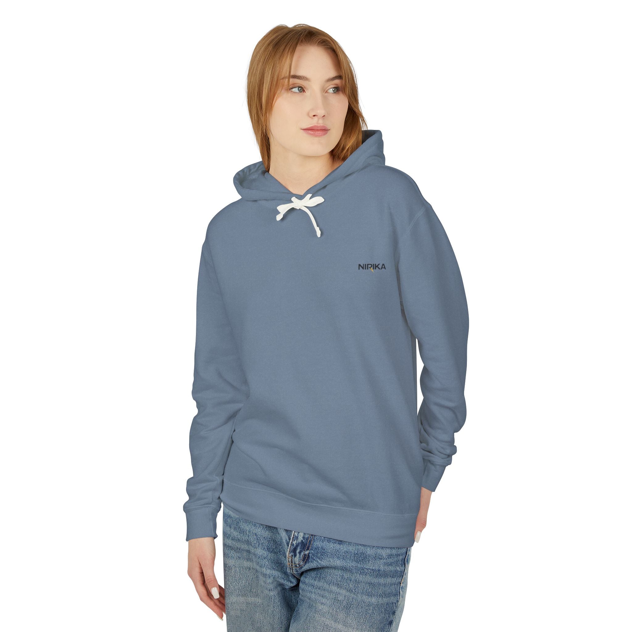 Hoodie unisexe en matières recyclées – Coupe minimaliste – NIRIKA