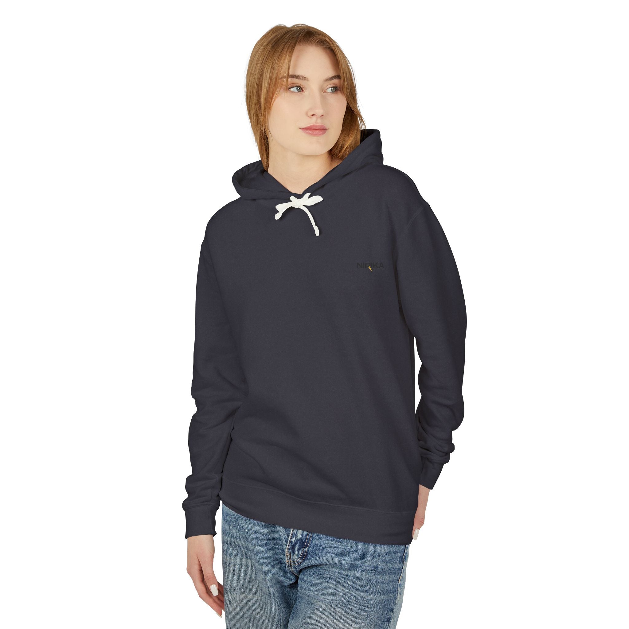 Hoodie unisexe en matières recyclées – Coupe minimaliste – NIRIKA