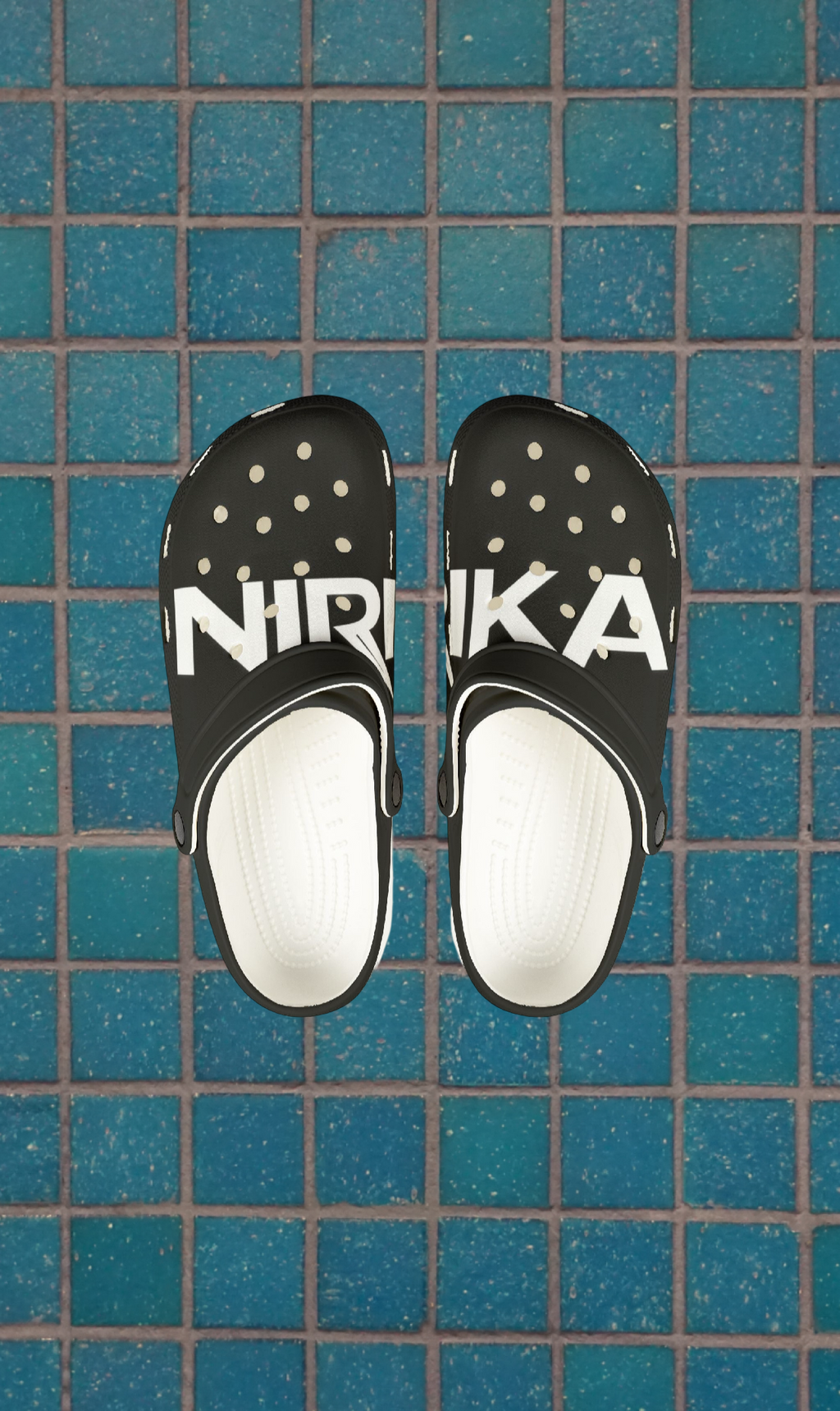 Sabots Noirs NIRIKA – Confort ultime & style